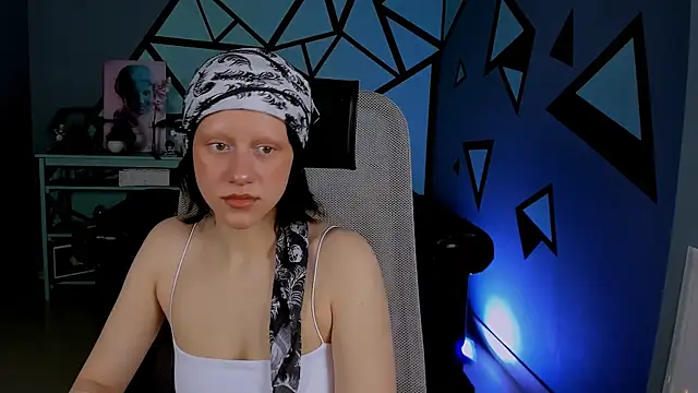 Snapshot of LidaDarknet chatting on 04/13/26, 10:19 LidaDarknet online show from 04/13/26, 10:19