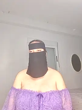 Big as-big online show from 04/12/26, 06:44