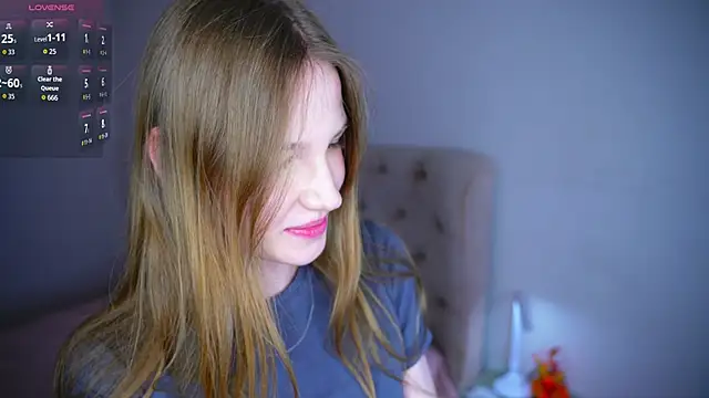 Snapshot of KarieEisenberg chatting on 04/07/26, 11:56 KarieEisenberg online show from 04/07/26, 11:56