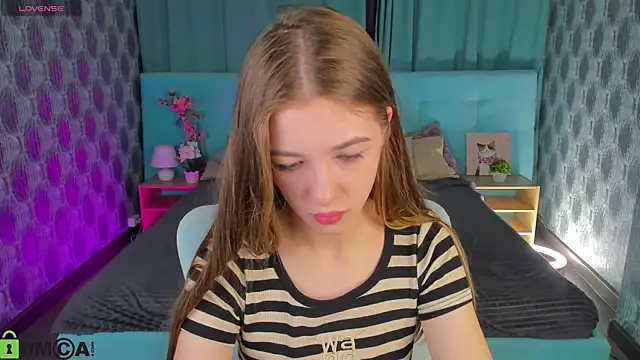 Snapshot of Miss_Shanel chatting on 05/06/26, 12:58 Miss Shanel online show from 05/06/26, 12:58