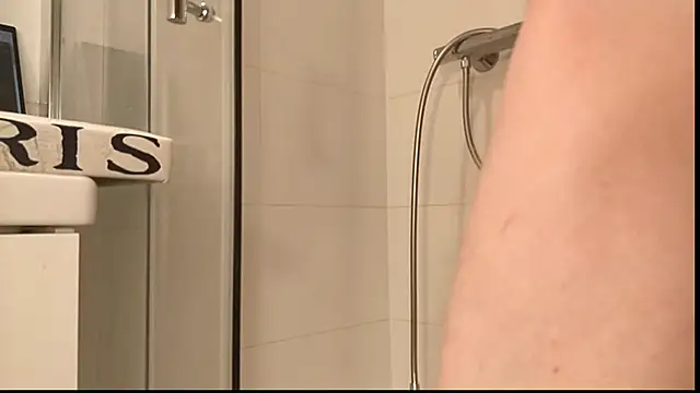 Luca Sweet online show from 03/30/26, 07:37