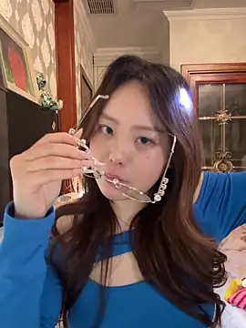 thelittlexx online show from 04/01/26, 01:41