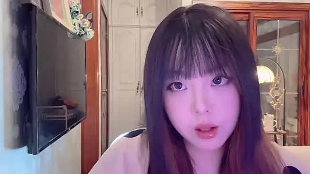 thelittlexx online show from 04/24/26, 07:54
