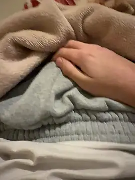 shyyyyy0 online show from 03/28/26, 04:24