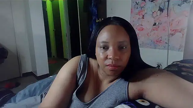 Fetishjoiqueen online show from 04/09/26, 12:56