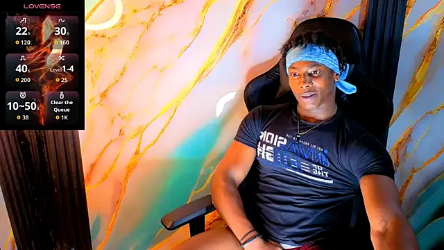 Snapshot of maxmuscle10 chatting on 03/28/26, 06:58 maxmuscle10 online show from 03/28/26, 06:58