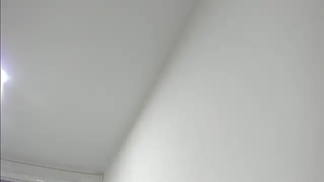 Snapshot of Sara_Red_X chatting on 04/06/26, 03:13 Sara Red X online show from 04/06/26, 03:13