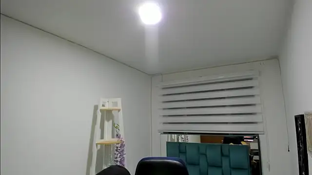 Snapshot of Sara_Red_X chatting on 04/07/26, 03:08 Sara Red X online show from 04/07/26, 03:08