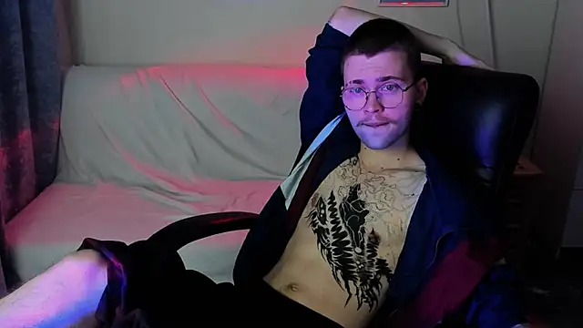 Thomas Norton online show from 04/15/26, 08:42