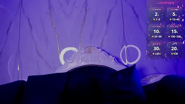 Derieri Blush online show from 05/04/26, 06:00