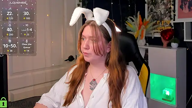 Snapshot of Lilit_Sinful chatting on 05/21/26, 11:29 Lilit Sinful online show from 05/21/26, 11:29