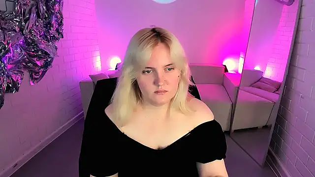 KathyBriggs online show from 06/18/26, 05:06