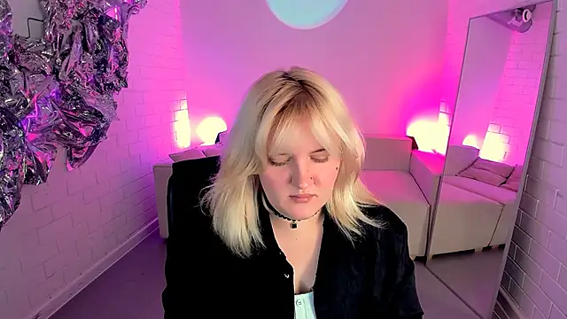 KathyBriggs online show from 06/17/26, 05:07