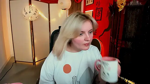 KathyBriggs online show from 05/06/26, 05:11