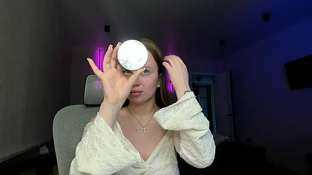 BunnyShinex online show from 05/25/26, 06:23