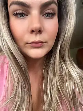 Blonde Cougar online show from 07/02/26, 10:10