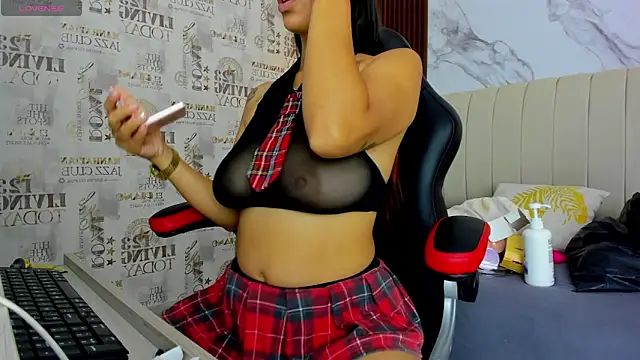 TATILARSON2 online show from 03/27/26, 07:26