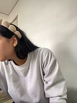 Gabyfosterr   online show from 04/18/26, 04:09