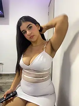 Gabyfosterr   online show from 03/25/26, 10:30