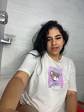 Gabyfosterr   online show from 04/05/26, 05:41