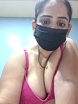 Snapshot of sonalidey5564 chatting on 04/08/26, 09:44 sonalidey5564 online show from 04/08/26, 09:44