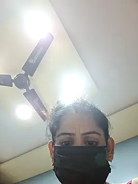 Snapshot of sonalidey5564 chatting on 04/04/26, 09:43 sonalidey5564 online show from 04/04/26, 09:43