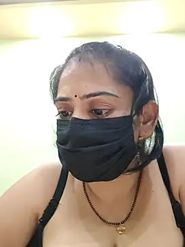 Snapshot of sonalidey5564 chatting on 07/01/26, 02:50 sonalidey5564 online show from 07/01/26, 02:50