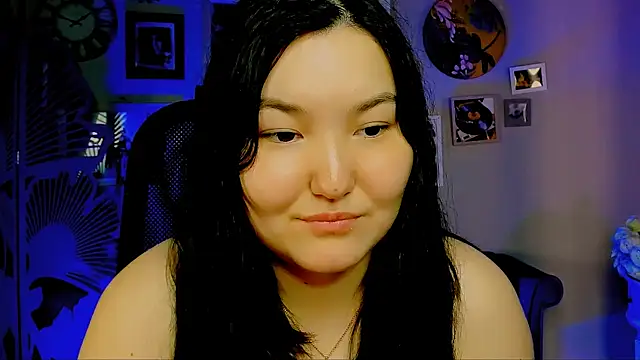 CamilaMartiez online show from 04/12/26, 09:23