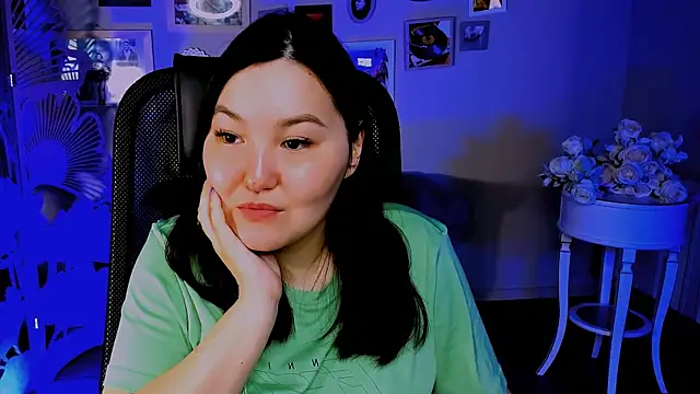 CamilaMartiez online show from 04/15/26, 01:59