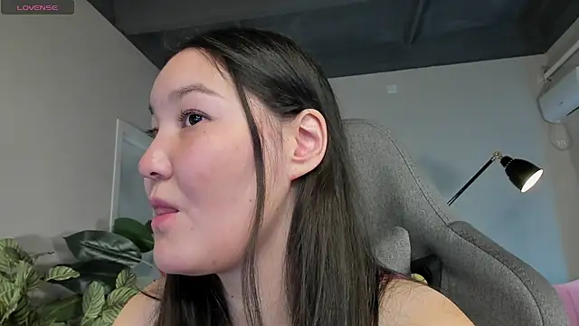 Snapshot of CamilaMartiez chatting on 07/07/26, 06:47 CamilaMartiez online show from 07/07/26, 06:47