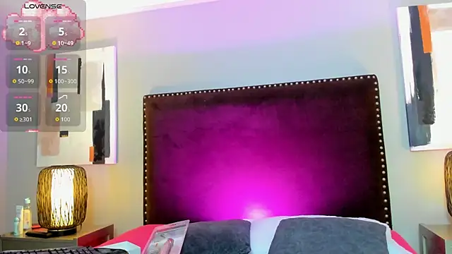 Luna roose1 online show from 04/08/26, 01:34