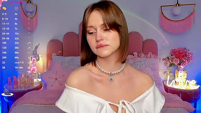 MariLew online show from 04/18/26, 05:32