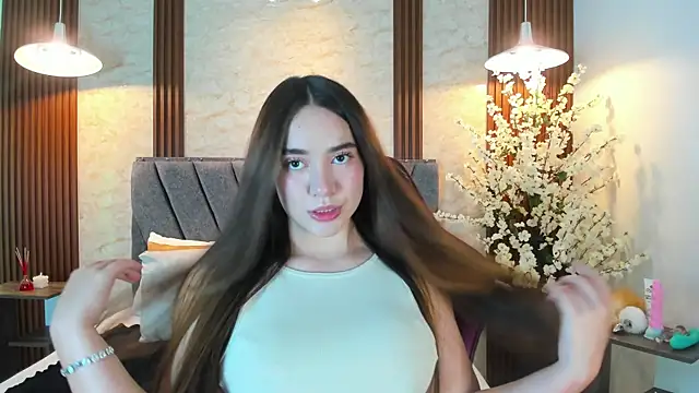 Anissa m  online show from 04/02/26, 06:58