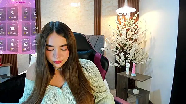 Anissa m  online show from 04/08/26, 07:26