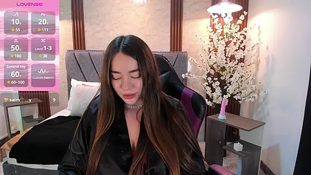 Anissa m  online show from 04/16/26, 09:39