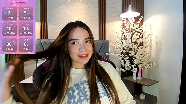 Anissa m  online show from 04/07/26, 07:04