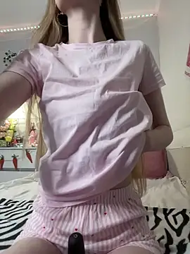 AvaTayloor online show from 04/07/26, 09:00