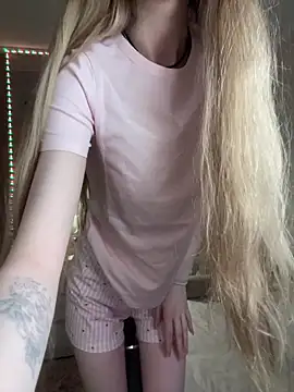 AvaTayloor online show from 04/02/26, 04:30