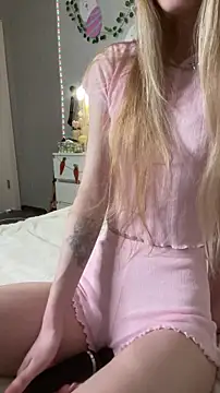 AvaTayloor online show from 04/04/26, 08:21