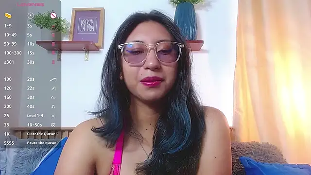Snapshot of Violet_2003 chatting on 07/14/26, 02:56 Violet 2003 online show from 07/14/26, 02:56
