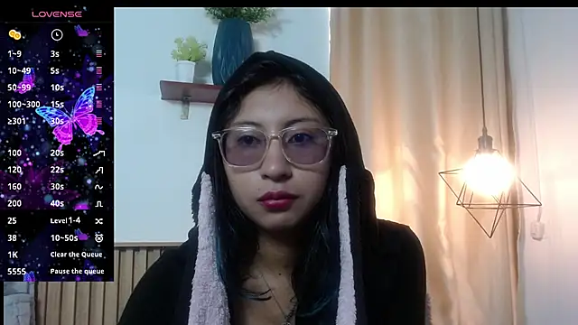 Snapshot of Violet_2003 chatting on 07/16/26, 04:26 Violet 2003 online show from 07/16/26, 04:26