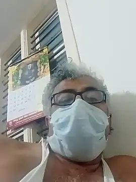 Snapshot of mature55 chatting on 04/04/26, 02:01 mature55 online show from 04/04/26, 02:01