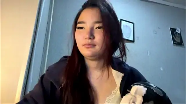 Snapshot of LammingLoner chatting on 05/20/26, 04:04 LammingLoner online show from 05/20/26, 04:04