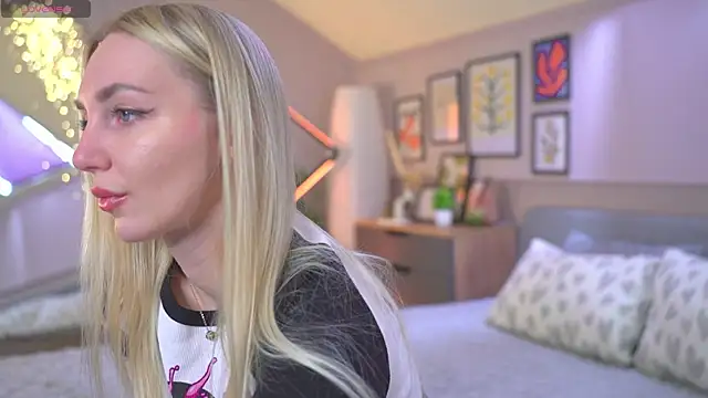 Sweety Becky online show from 04/13/26, 08:07