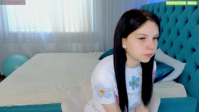 DarkAdelina online show from 04/06/26, 09:54