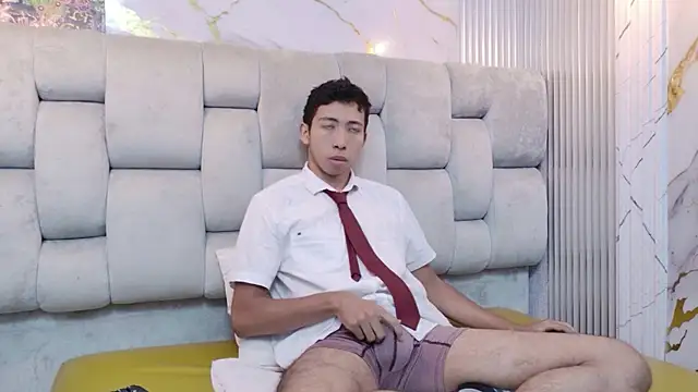 MOgekobig19 online show from 04/03/26, 11:38