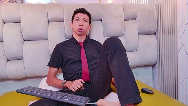 MOgekobig19 online show from 04/08/26, 12:06