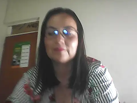 roxanne xxx online show from 04/13/26, 02:21