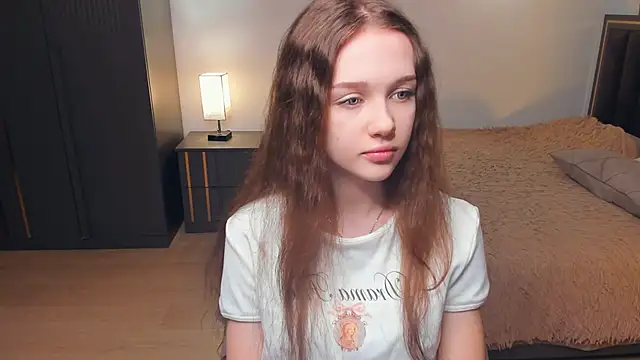 Snapshot of SharriSang chatting on 04/07/26, 06:15 SharriSang online show from 04/07/26, 06:15