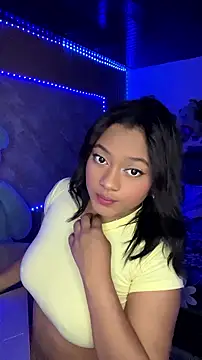 Snapshot of Saraa_M chatting on 07/09/26, 04:28 Saraa M online show from 07/09/26, 04:28